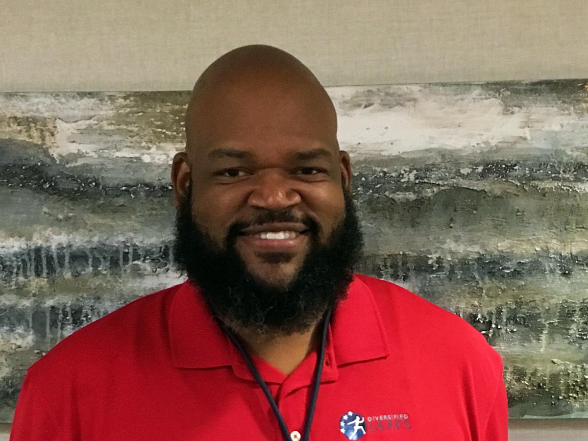 Parrish Womble Receives 15 Year Service Award